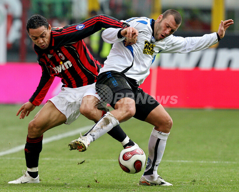 ＜サッカー セリエA＞ACミラン ホームでアタランタから勝利を収める - イタリア