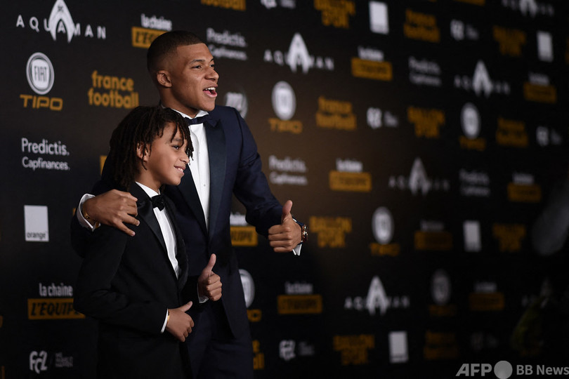 エムバペの15歳弟、PSGと契約