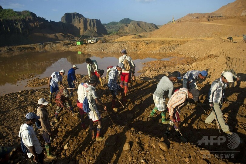 「この世の地獄」で掘る「天国の石」、ミャンマーのひすい