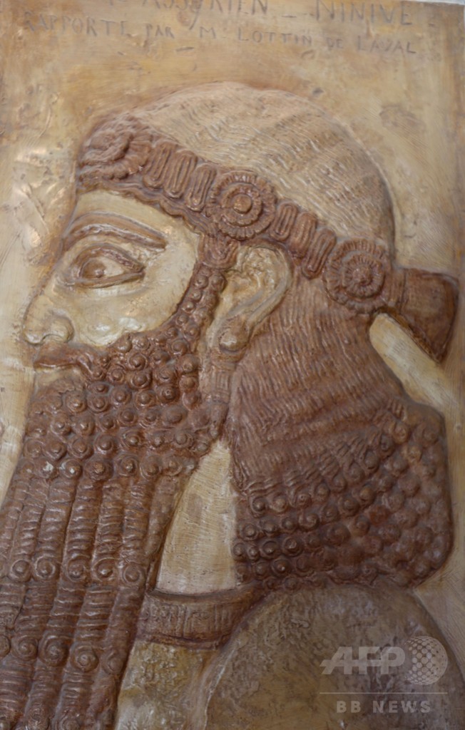 イラク国立博物館が12年ぶり再開、ISの略奪行為に反発