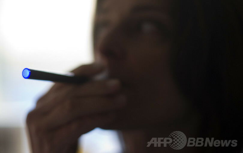 スペイン、公共の場での電子たばこ禁止へ