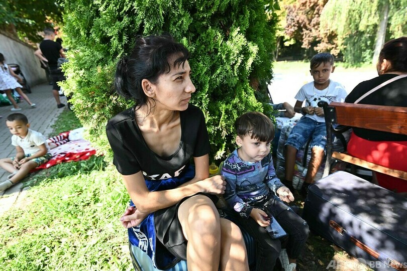 ハンガリーが支援制限、ウクライナ難民に退去の危機