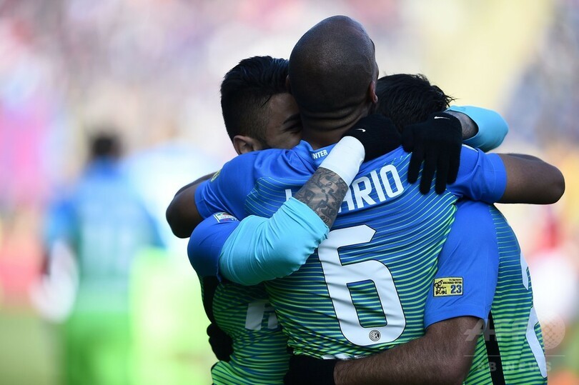 インテルが「ガビゴル」の初得点で勝利、ミランも接戦制す