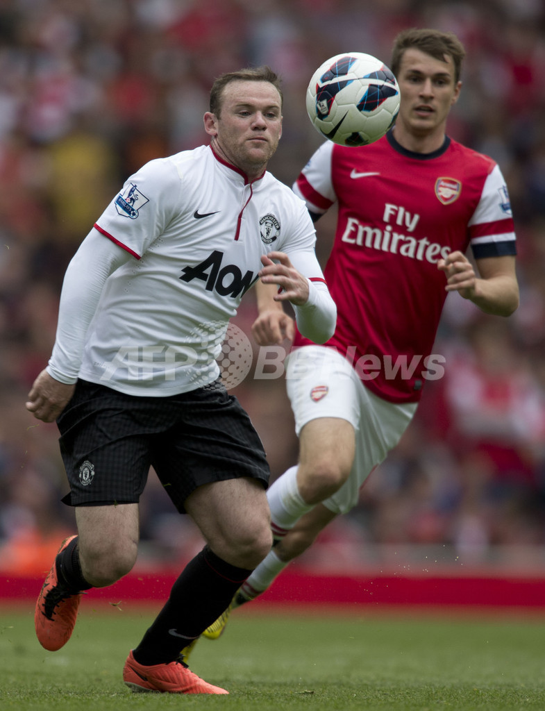 マンUとアーセナルはドロー、ファン・ペルシーが同点PK