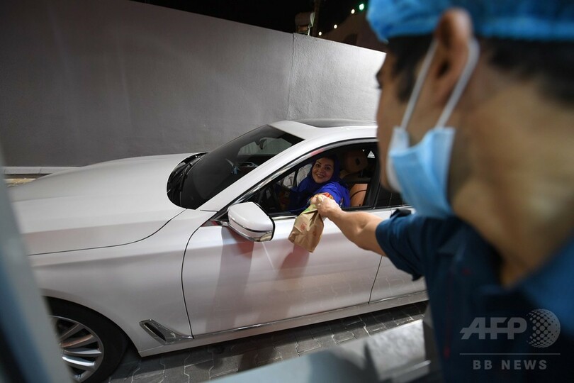 サウジアラビアで女性の運転解禁