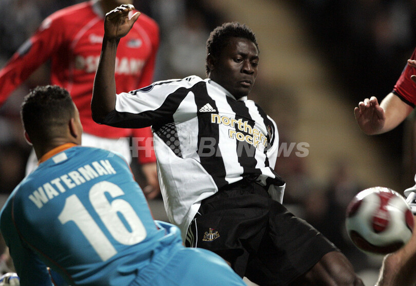 ＜サッカー UEFA杯＞ニューカッスル ホームでAZアルクマールに勝利 - 英国
