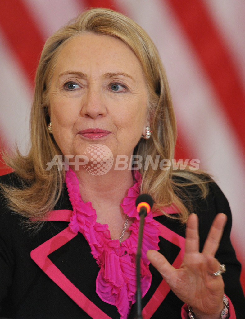 血栓で入院のクリントン米国務長官、「完全に回復する見通し」 血栓で入院のクリントン米国務長官、「完全に回復する見通し」