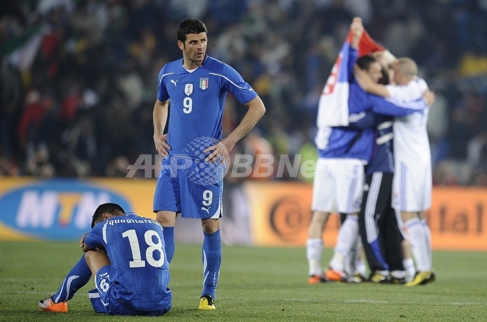 王者イタリア 1次リーグで敗退、スロバキアが16強 W杯 写真23枚 国際