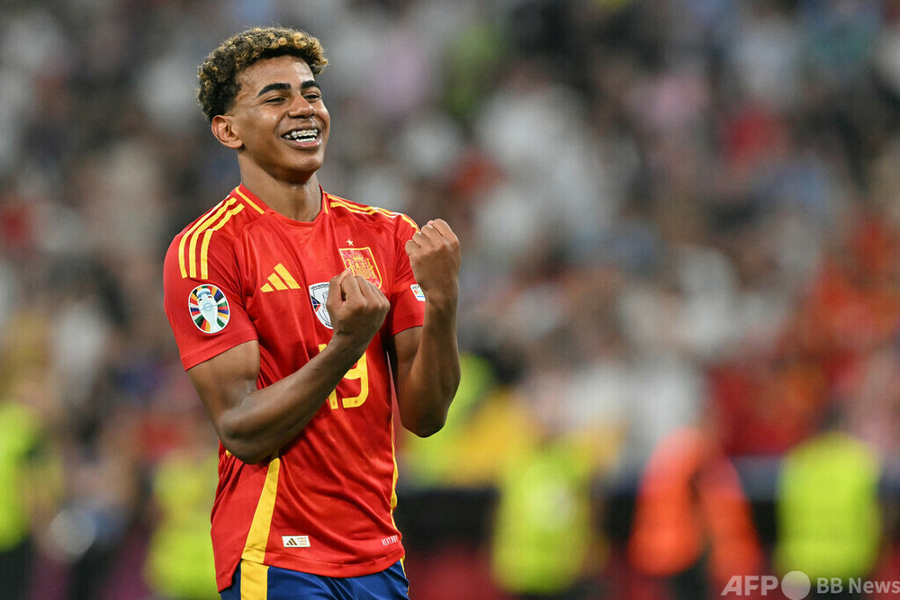 スペインがフランス下しEURO決勝進出 16歳ヤマルが最年少弾 写真11枚