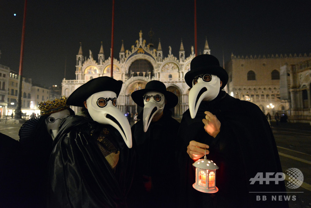 今日の1枚 疫病の医師が行進 カーニバル中止のベネチア 写真3枚 国際ニュース Afpbb News