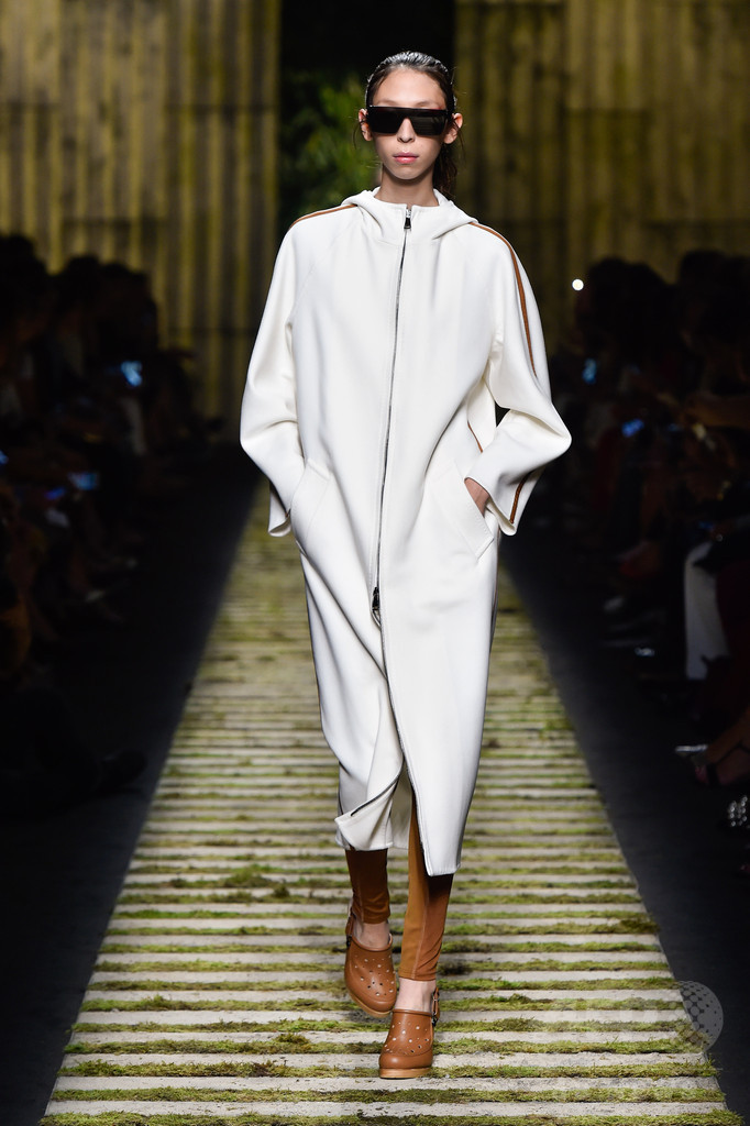 「マックスマーラ」17年春夏