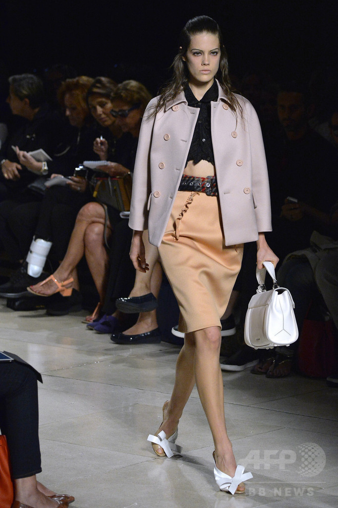 映画『フィメール・トラブル』をテーマに、「ミュウミュウ」15年春夏