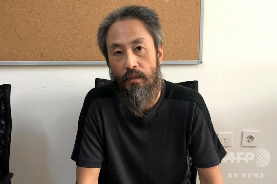 シリアで拘束・解放の安田純平さん、喜びの帰国 ネットでは誹謗中傷も