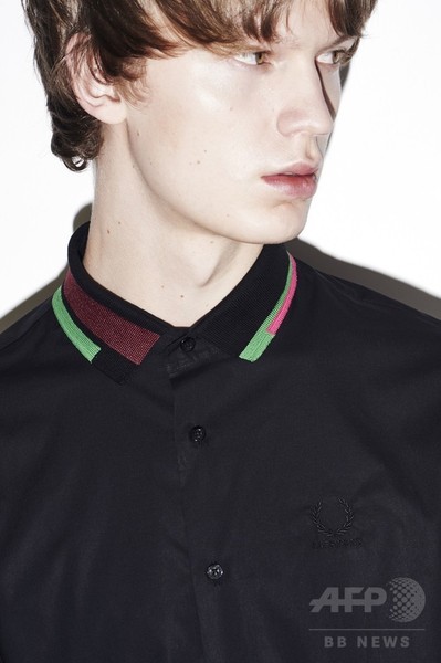 「Raf Simons×Fred Perry」2015秋冬コレクション28日発売開始
