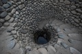 ペルー南部の砂漠地帯にあるナスカ時代の送水路の一部（2023年5月17日撮影）。(c)Ernesto BENAVIDES / AFP