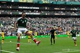 サッカーW杯開幕、共催国メキシコが初戦に快勝