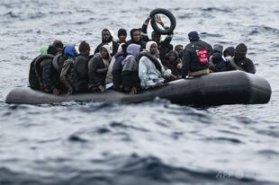 「移民送還ハブ」域外設置へ 欧州議会委、右派主導案を暫定支持
