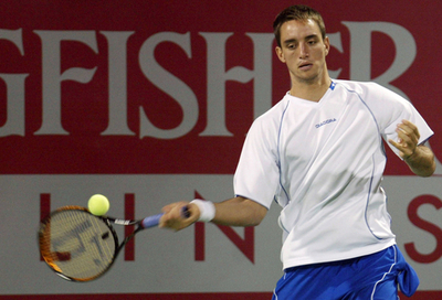 トロイキ ストレートでクレシを降し2回戦へ