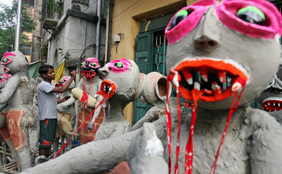 「ディワリ」と女神カーリーの祭典、同時期に開催