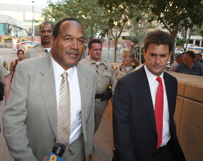 O・J・シンプソン公判で証人が証言、「現場に銃はあった」