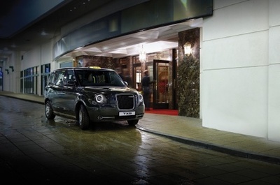 英ロンドン名物「黒タク」、電気自動車モデル公開