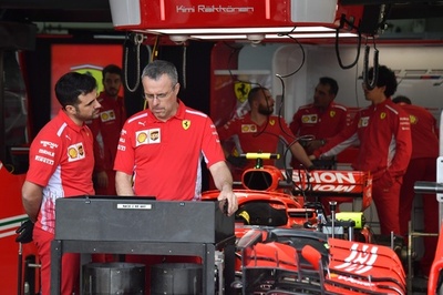 ライコネンがコンストラクターズ制覇誓う、メルセデスの2冠阻止へ