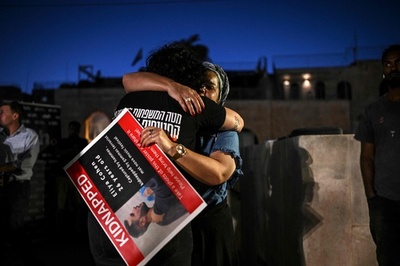 人質家族、イスラエルにガザ空爆激化の説明要求