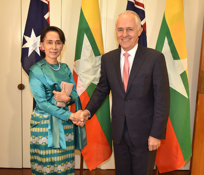 豪訪問中のスー・チー氏、「体調不良」で講演と質疑応答をキャンセル