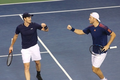 マレー兄組の活躍で英国がダブルス制す、米国は8強入り デ杯