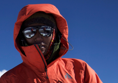 ネパール有名登山家、雪崩で行方不明に