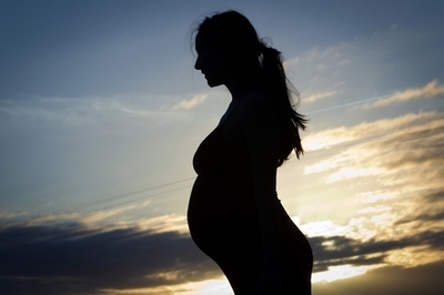 抗うつ薬SSRI、妊婦の服用で子の肺高血圧症リスク増化