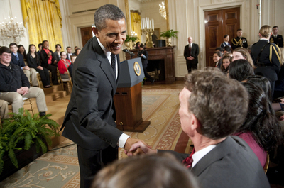 マシュマロ砲でご満悦のオバマ大統領、次週は予算教書提出
