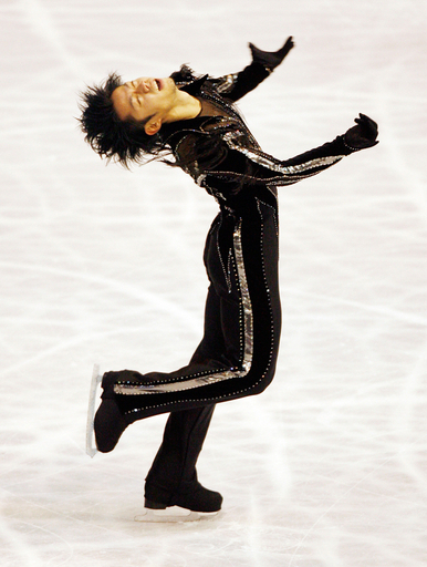 高橋大輔 NHK杯SPで2位の好スタート