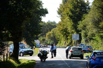 ベルギー軍のF16、仏で墜落 操縦士が電線に宙づりに