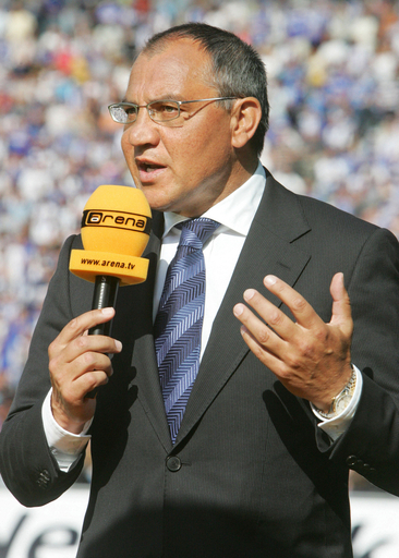 VfLボルフスブルク マガト氏の監督就任を発表