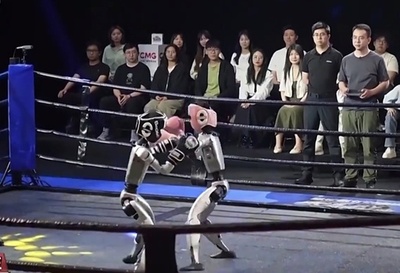 『世界ロボット大会シリーズ』メカ格闘技リング戦 北京で開催