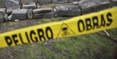 ペルー北部の村に豪雨による地割れ、一部地域に非常事態宣言