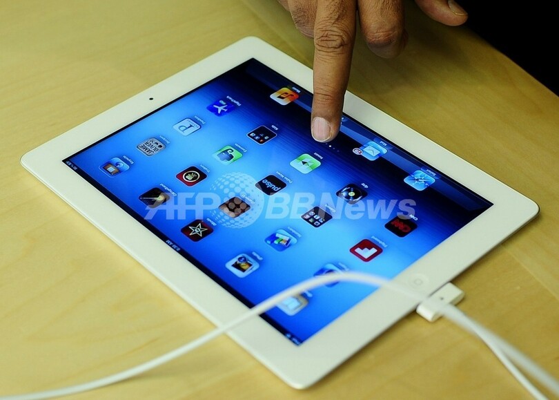 乗客が置き忘れたiPadを自宅に、客室乗務員を逮捕 アプリで発見