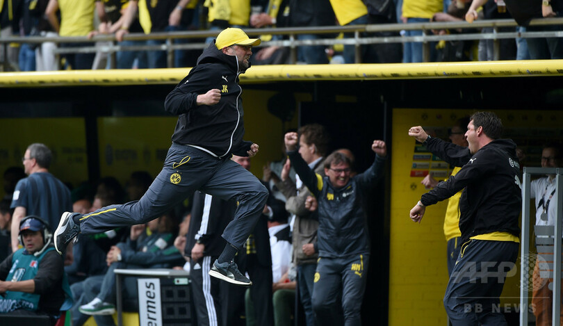 退任後はしばらく見られない？ピッチサイドで歓喜するクロップ監督