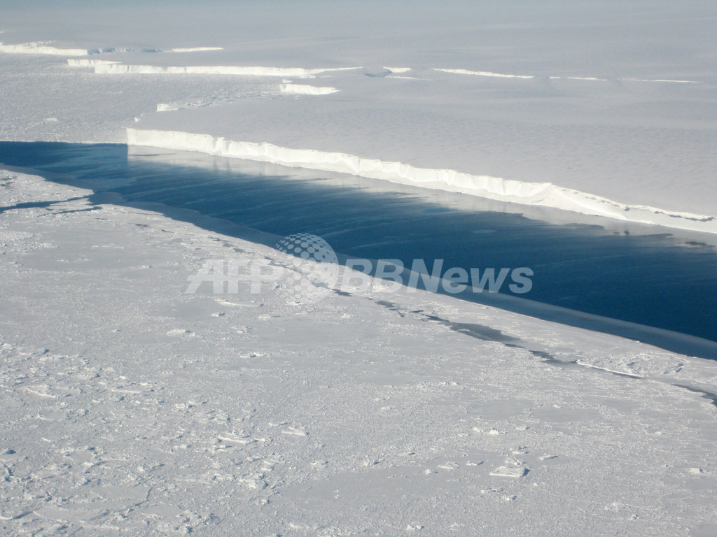 南極の棚氷消失、最大の原因は「底面融解」 研究 南極の棚氷消失、最大の原因は「底面融解」 研究