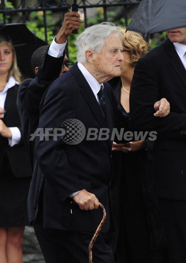 米平和部隊初代長官、シュライバー氏が死去 写真2枚 国際ニュース：AFPBB News