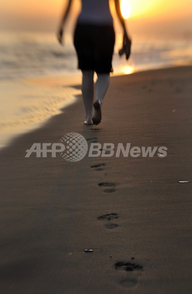 足圧パターンで個人認証、「足跡」から犯人特定も?信州大 足圧パターンで個人認証、「足跡」から犯人特定も?信州大