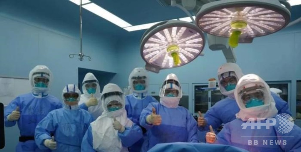 66歳の新型肺炎患者が肺を移植、近日中に退院へ 66歳の新型肺炎患者が肺を移植、近日中に退院へ