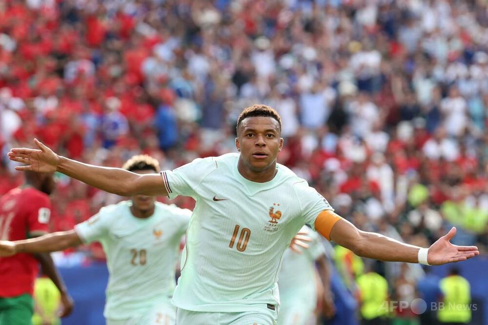 フランス、3大会連続W杯4強！エムバペ＆デンベレ弾でモロッコに完勝