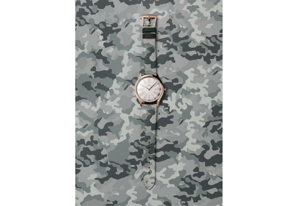 「オメガ」カイア・ガーバーデザイン、“トレゾア”ウォッチストラップ