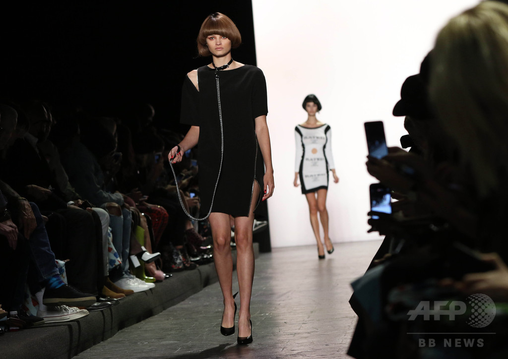 「ジェレミー・スコット」17年春夏