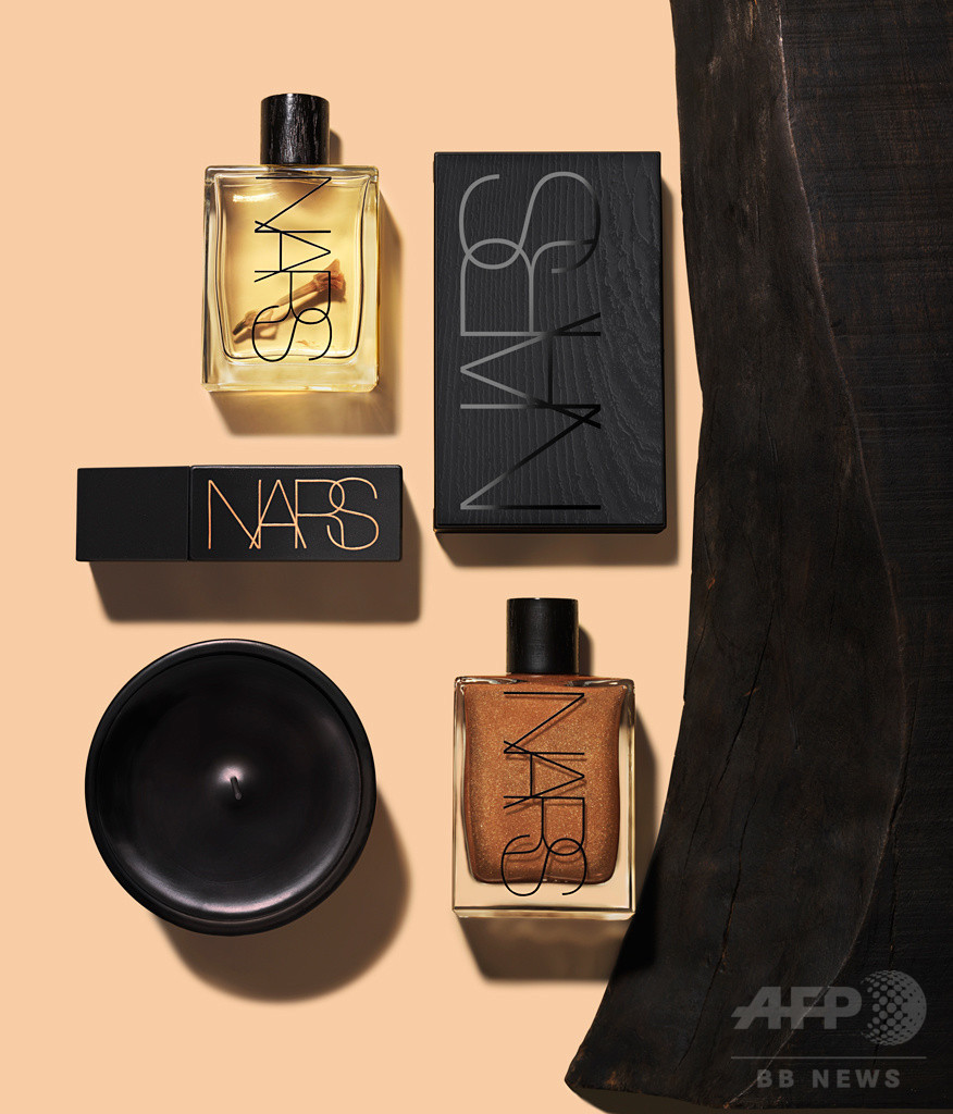 「ナーズ」タヒチに着想を得たブロンズコレクション