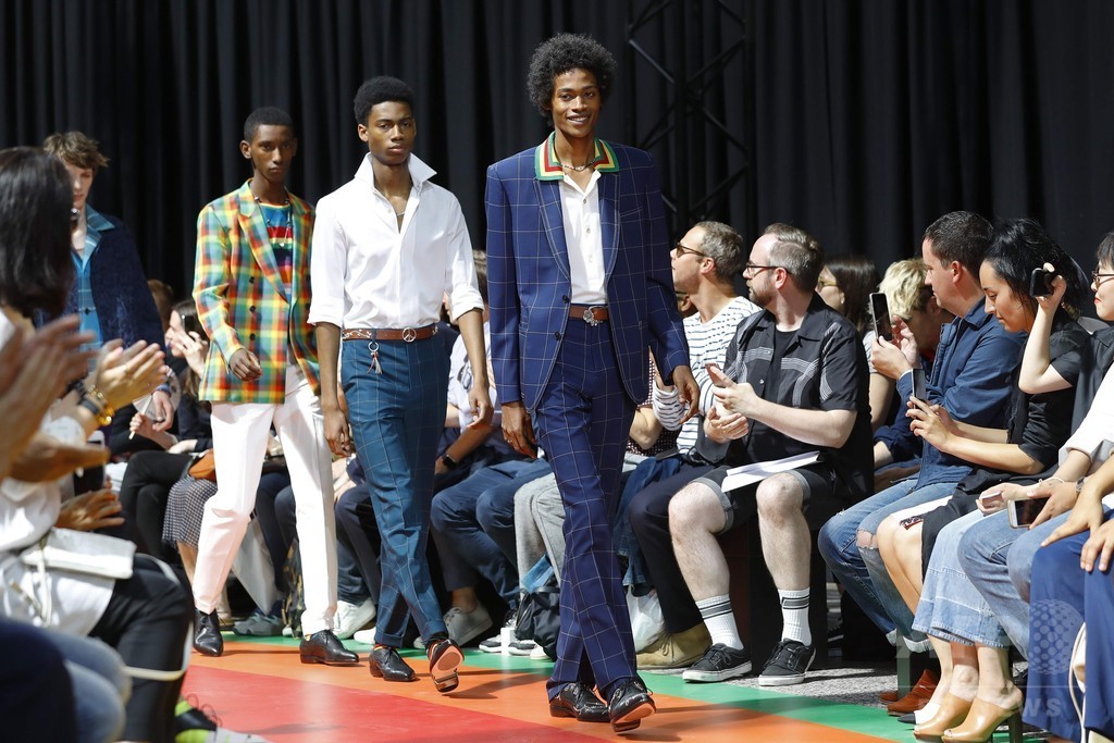 「ポール・スミス」17年春夏メンズ