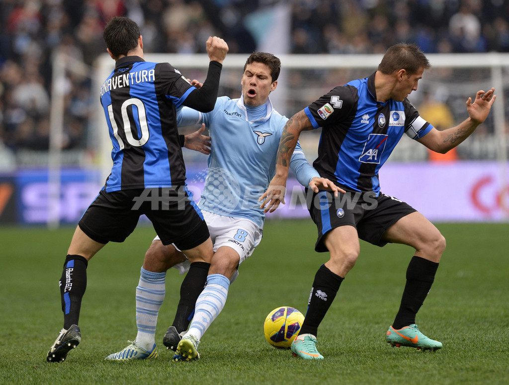 ラツィオがアタランタに完勝 首位ユベントスに迫る 国際ニュース Afpbb News