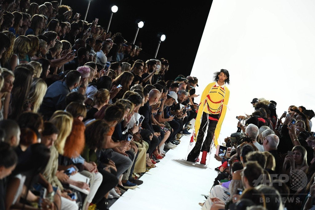 「フード・バイ・エアー」17年春夏